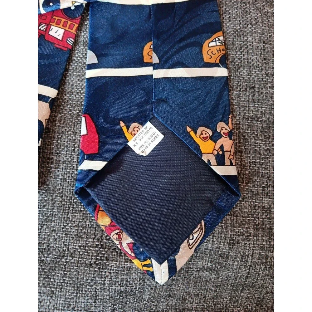 Tie 70s 80s 90s Y2K Mens Renaissance Statement Cars 3.75 Wide 57 Long